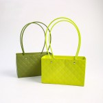 Torbica sa plastičnom ručkom 22cm (Kartonske kutije) - www.dekorativnekutije.co.rs